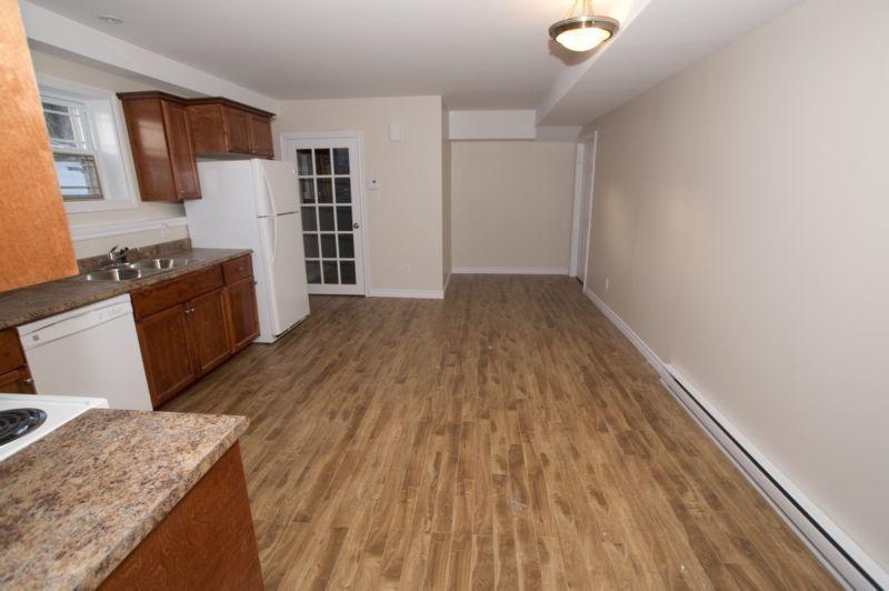 2 Bedroom Apartment for Rent in GFW - Heat & Light incl