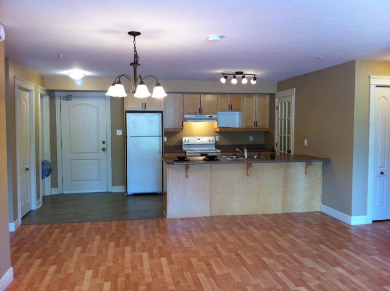 1ST MONTH FREE!!--DIEPPE-155 CANAAN DRIVE- 2BED/2BATH