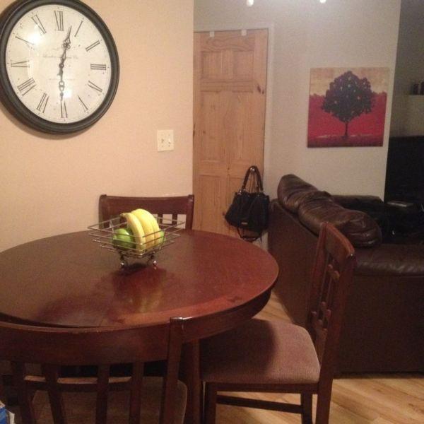 2 BEDROOM APT ALL INCLUDED CHAMPLAIN STREET DIEPPE!