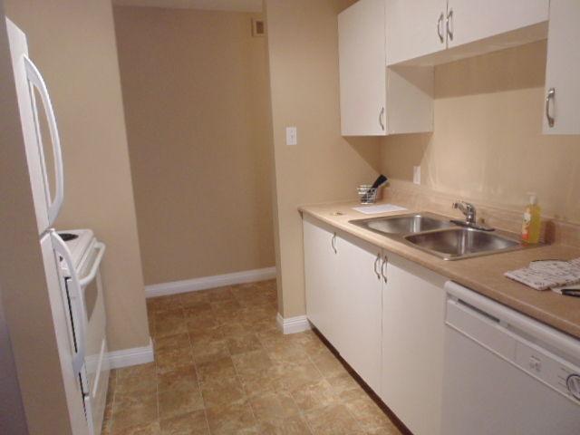 LIMITED TIME OFFER- UTILITIES INCLUDED! NEAR U de M & DOWNTOWN