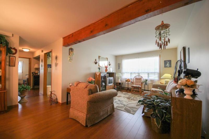 $99 Move In Special ! Ellerdale Street 2 Bdrm from $725 H/L Incl