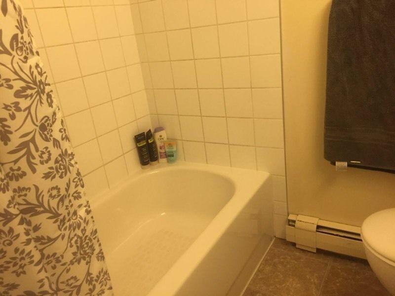 Bachelor apartment-sublet