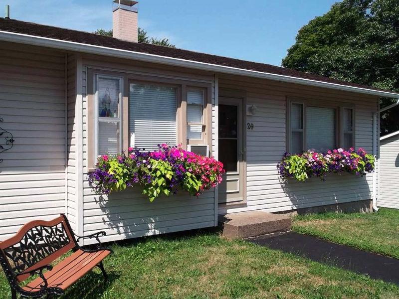 3+1 bedroom MOVE-IN READY bungalow - DIGBY