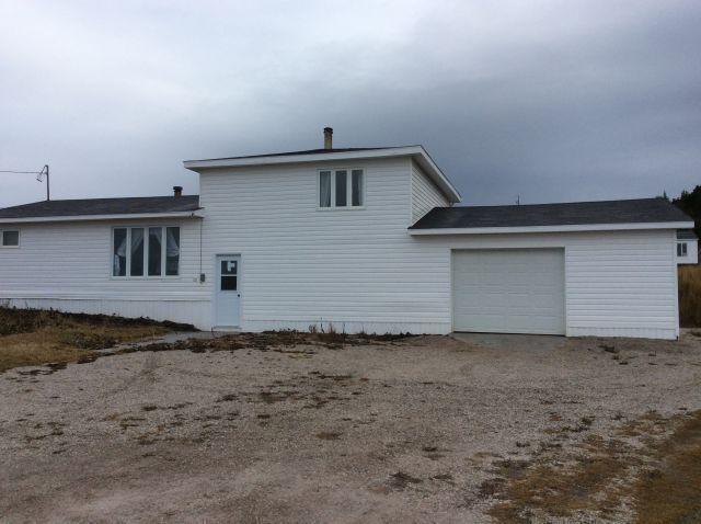 Great waterfront house in Mainland, Port Au Port Peninsula