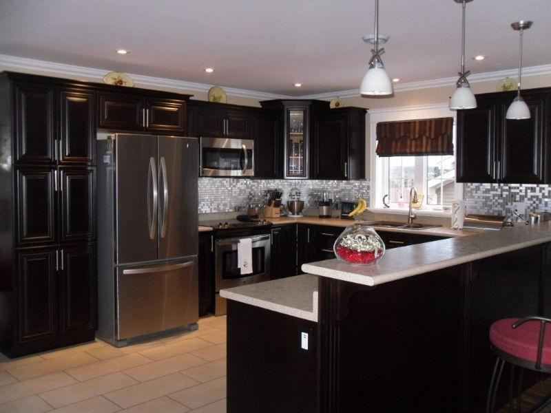 Absolutely Stunning Family Home on a Quiet Street in GFW