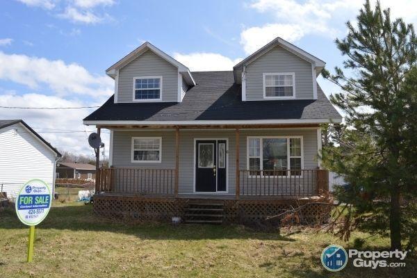 For Sale 6 Maple Ave, Glenwood, NL