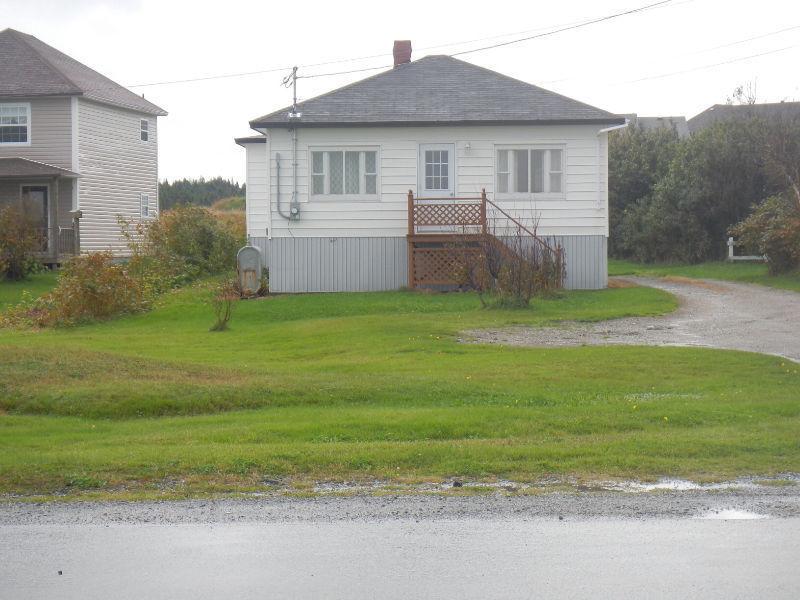 Ocean-front, Fully-furnished Two-bedroom Home