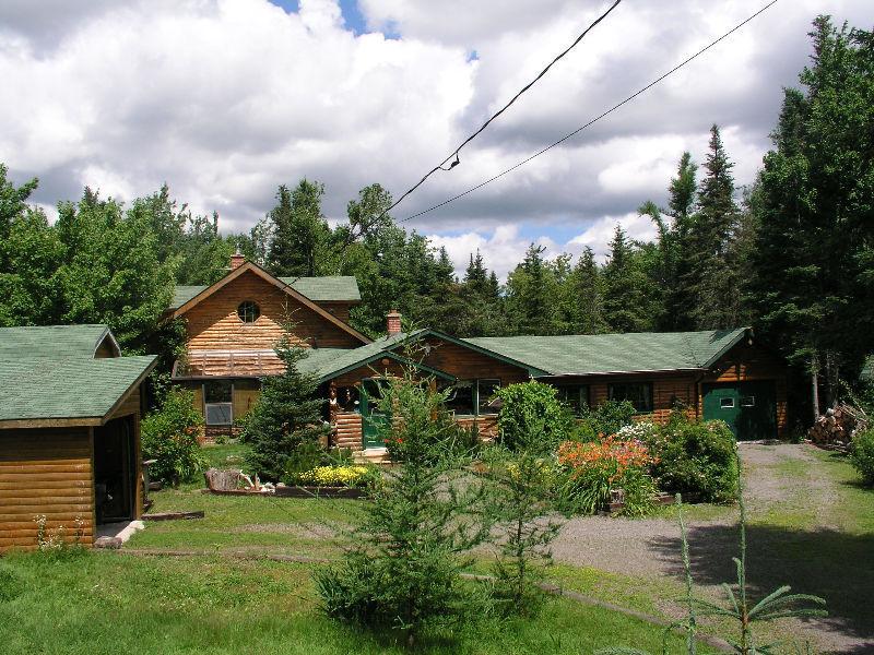 LOG HOME for sale on 1.4 acre near Bouctouche / Kent county