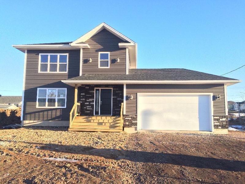 New Two Story Family Home w/ Garage in Grove Hamlet !