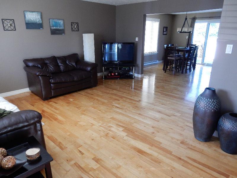 REDUCED TO $149,900 !!! - BEAUTIFUL SEMI  NORTH