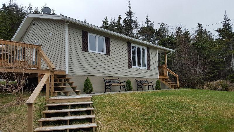 Get a Peaceful Easy Feeling Cottage on private lot 1 hr to city!