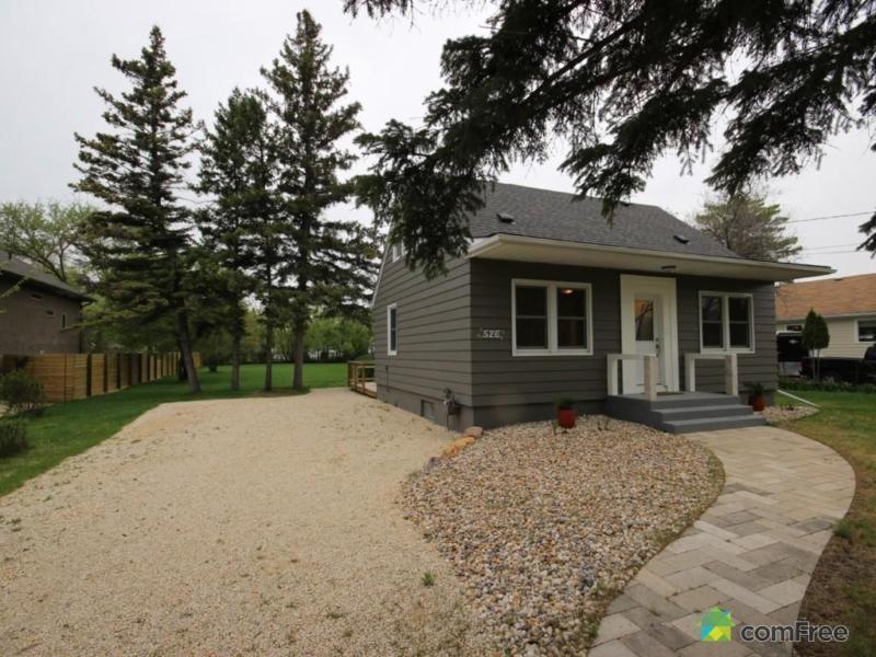 $299,900 - 1 1/2 Storey for sale in Roblin Park