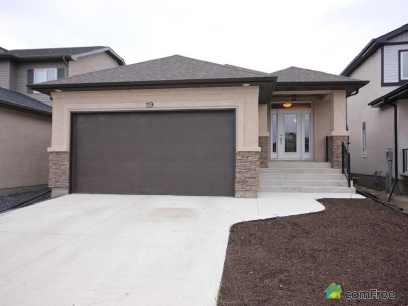 $379,900 - Bungalow for sale in Amber Trails
