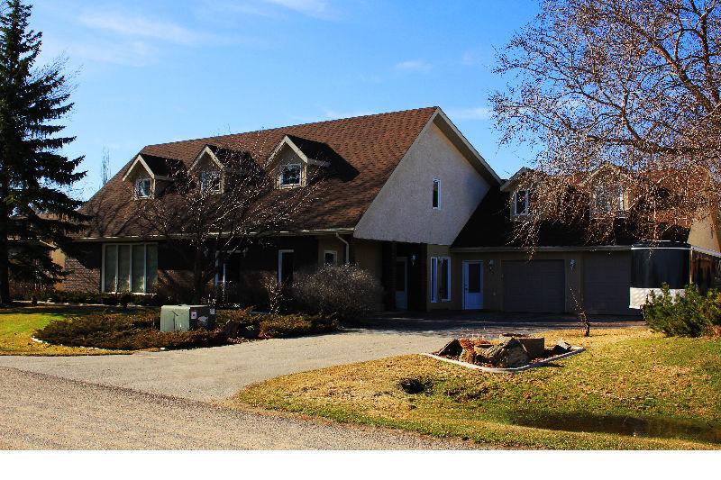 OPEN HOUSE NIVERVILLE MAY 15 SUNDAY (2 - 4 pm) 23 ROSELAWN BAY
