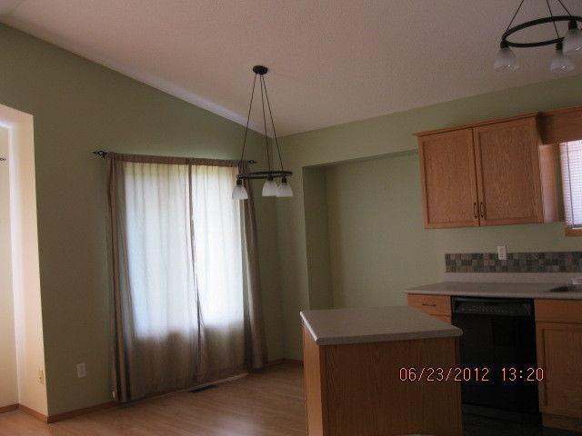 House in Garden City, $1375, 3BR + gas, hydro, water (K271)