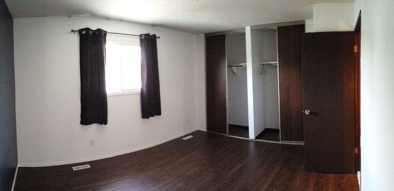 For Rent: 3BR Side by Side on Chancellor Drive