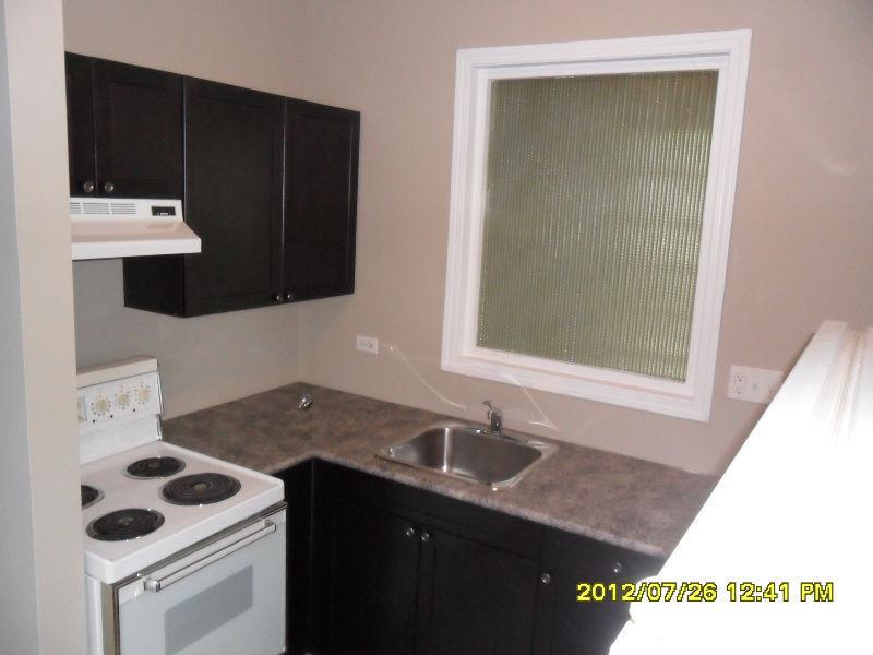 JUNE 1st- Reno'd 2bdrm, In-suite Laundry, Parking(Cathedral Ave)