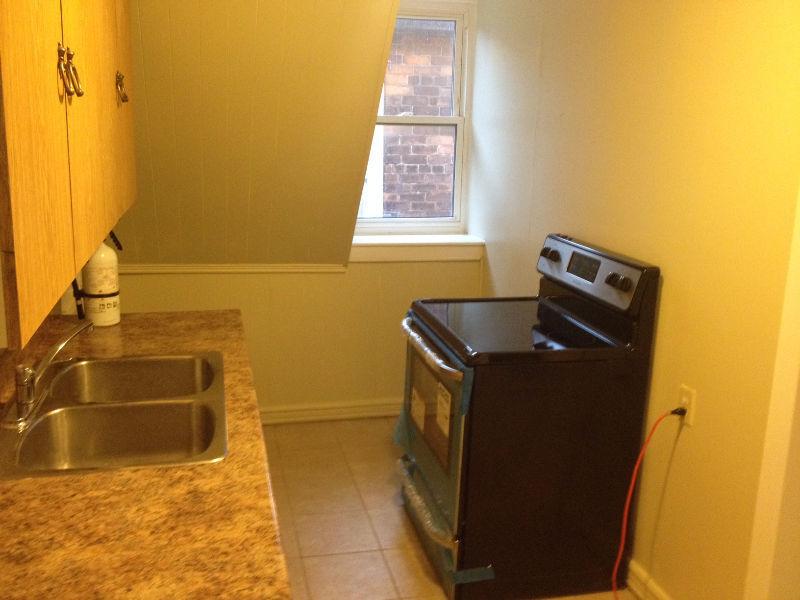 All Inc. 1 bdr Apartment, Utilities, Wifi, Parking, Digital TV