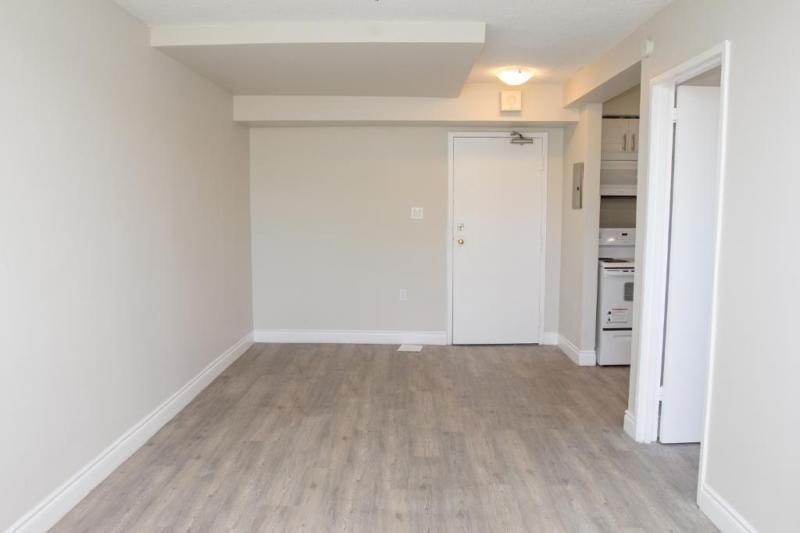 Renovated 1 Bedroom, We Pay Your Utilities! (Downtown)