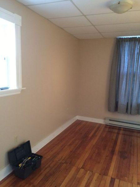 Clean Bright One Bedroom Month to Month