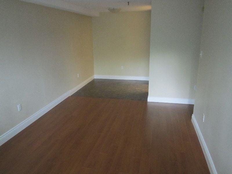 2 Bdrm Close to Everything on Quinpool Road! Now Only $995/month