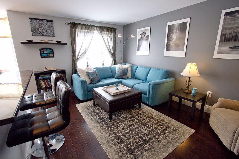 NEW PRICE! Stylish 2 Bedroom Condo in ; Low Condo Fees!