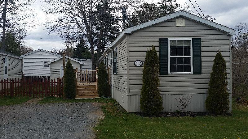 Private mobile home in Woodbine Park!
