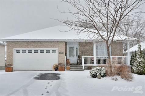 Homes for Sale in Smiths Falls,  $325,000