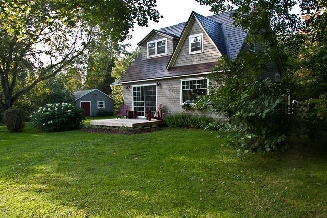 Charming Home at the end of Baddeck Bay. Live, Rent, Vacation