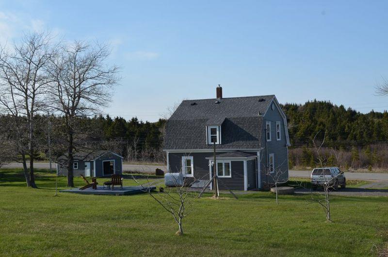 Charming Well Maintained Home/Garage/3.4 acres