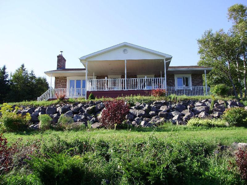 Grand Home On Bras d'or Lake