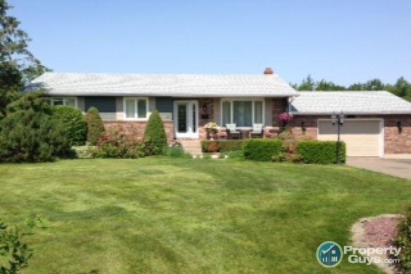 Peaceful & Private Ranch Home on a Quiet Cul-de-Sac