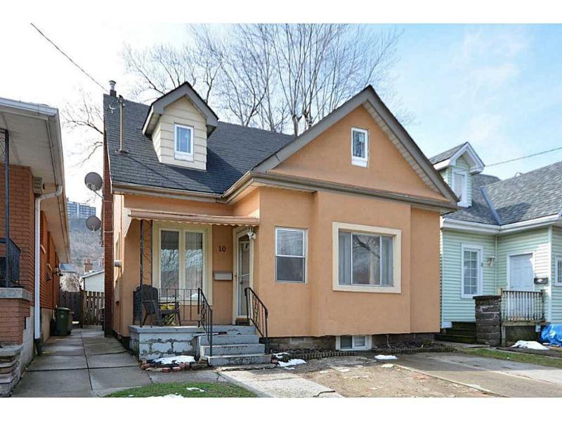 10 Afton Avenue