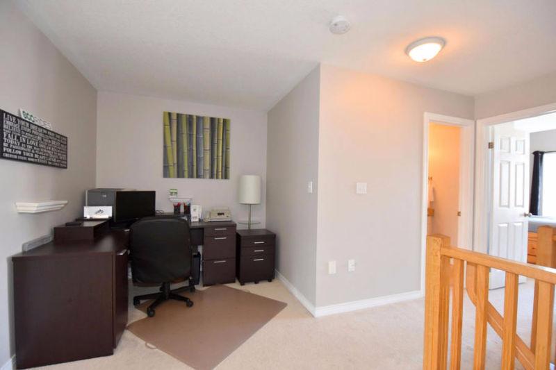 Gorgeous Move In Ready Detached Summit Park Home For Sale