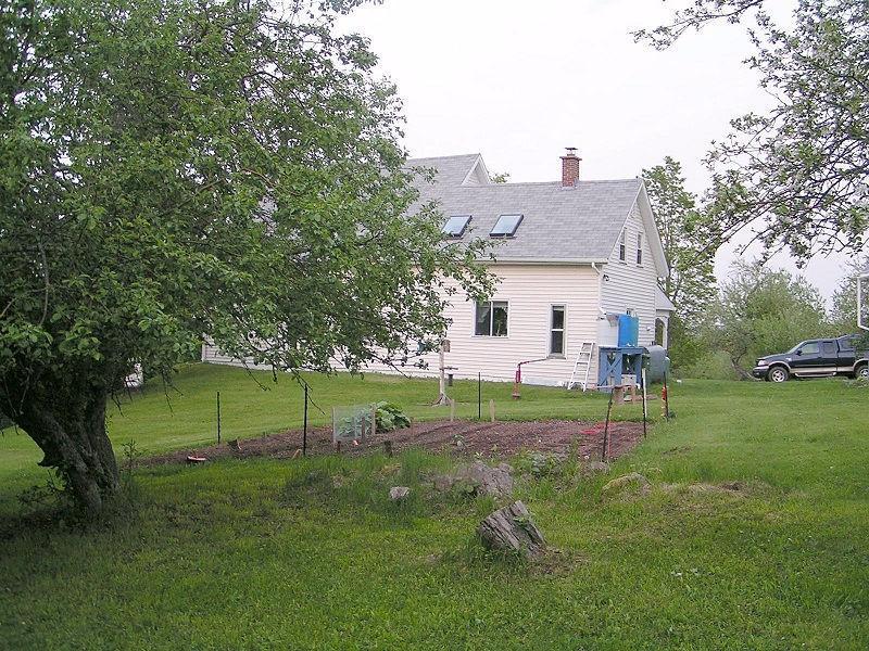 Traditional 5 bed N.S. farm home in Rural Pictou County..read on