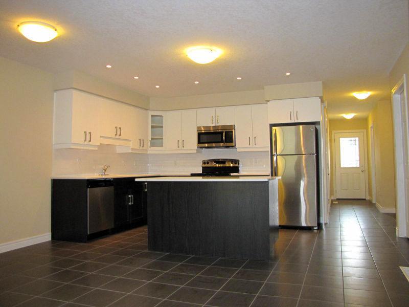 Beautiful 1620 sq ft., Brand New Condo Town in South