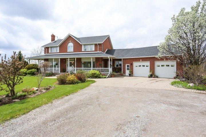 37 ACRE HOBBY FARM WITH GORGEOUS HOME CLOSE TO KW&