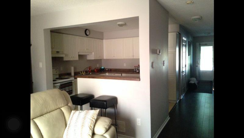 Room for Rent Beautiful Home Female Only 2 Blocks to UofG