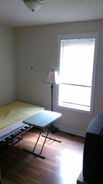 $450/mo room...Available June (Kensington & Cannon )