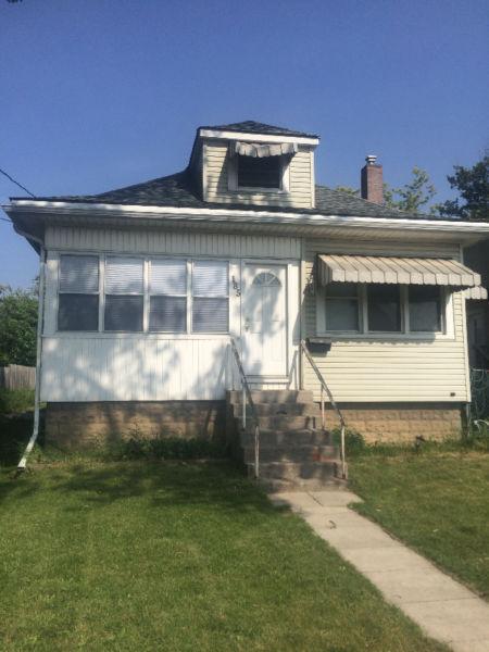 BEAUTIFUL HOUSE FOR RENT RIGHT BESIDE MOHAWK!