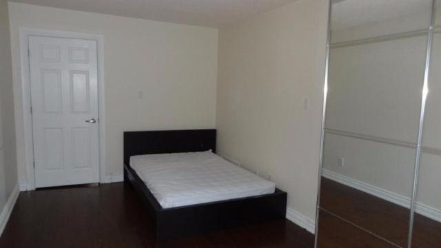 OAKVILLE Clean, furnished $550 Short walk to Sheridan & GO