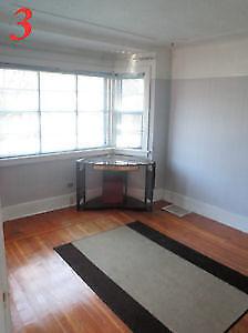 Student Rooms 4 Rent across the street from MacMaster - May 1st