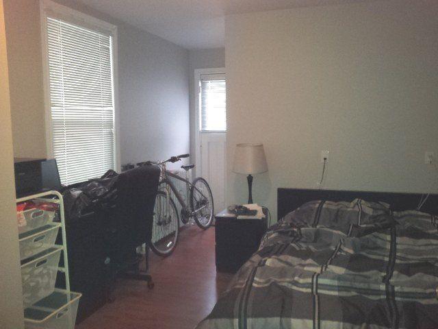 Spacious Suite Downtown location near Queen's Hospitals