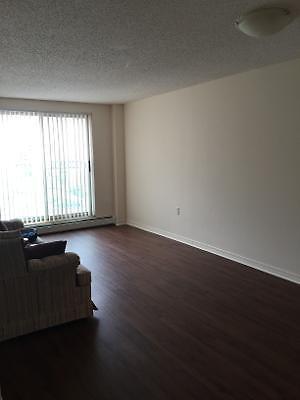 TRANSFER OF LEASE 1 BDRM APT 725/M + HYDRO