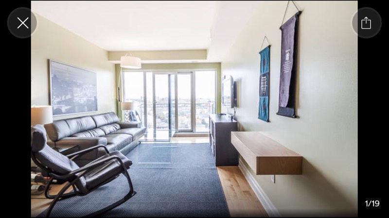 Gorgeous 1bedroom condo downtown with parking