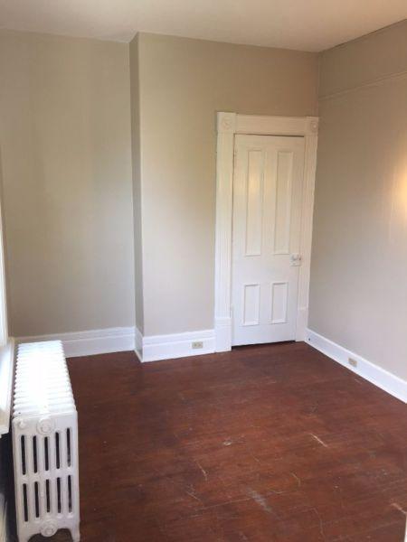Large 1 Bedroom with Den, just renovated !