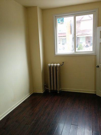 Davenport & Lansdowne: Fully renovated main floor 1 Bedrm $1000