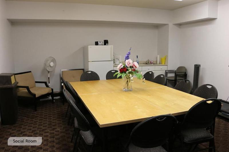 Welland 1 Bedroom Penthouse Apartment for Rent: Laundry,