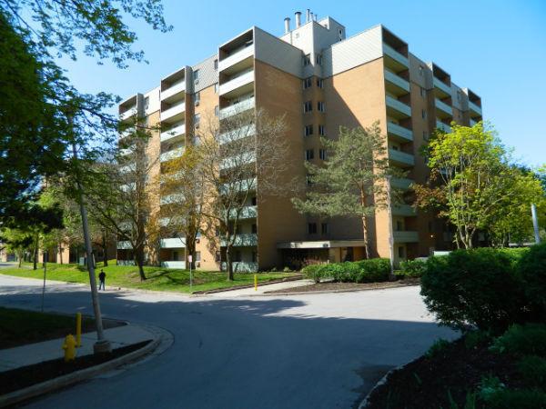 Adelaide and Kipps: 740 - 758 Kipps Lane, 2BR