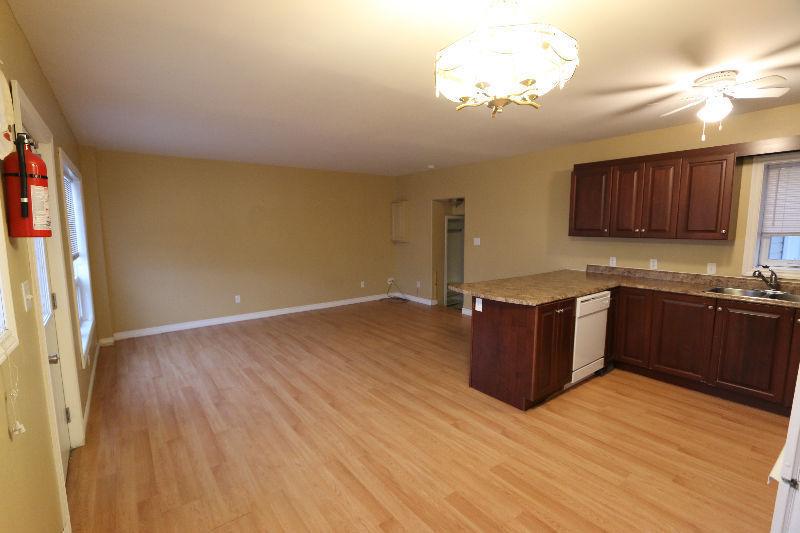 Open Concept 2 Bedroom all-inclusive laundry parking